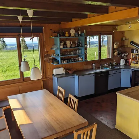 Les Bises Alpehytte Courtelary