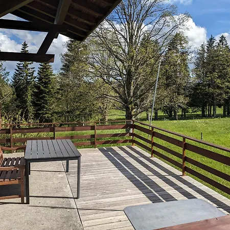 Les Bises Alpstuga Courtelary